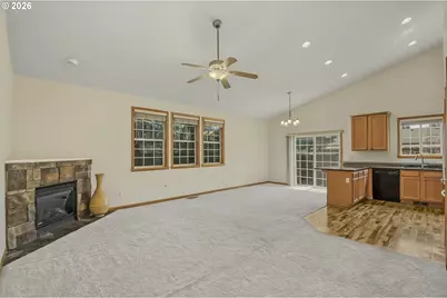 2132 SE 143rd Ave, Portland, OR 97233 - Photo 5