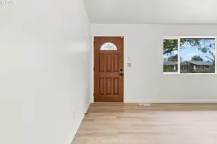 11395 SW 13th St, Beaverton, OR 97005 - Photo 3