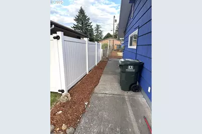 2442 SE 190th Ave, Portland, OR 97233 - Photo 33