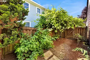 4518 NE Irving St, Portland, OR 97213 - Photo 45