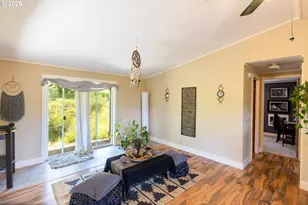 5090 Binns Hill Dr, Hood River, OR 97031 - Photo 33