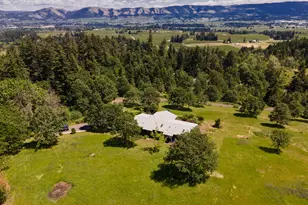 5090 Binns Hill Dr, Hood River, OR 97031 - Photo 9