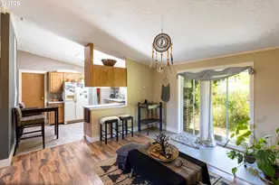 5090 Binns Hill Dr, Hood River, OR 97031 - Photo 17
