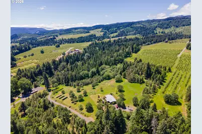 5090 Binns Hill Dr, Hood River, OR 97031 - Photo 13