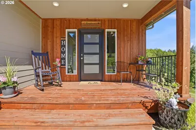 200 Red Hawk Dr, Castle Rock, WA 98611 - Photo 3
