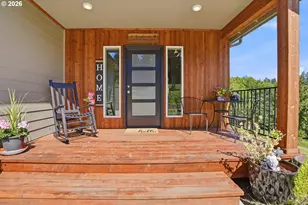 200 Red Hawk Dr, Castle Rock, WA 98611 - Photo 3