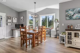200 Red Hawk Dr, Castle Rock, WA 98611 - Photo 15