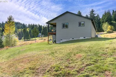 200 Red Hawk Dr, Castle Rock, WA 98611 - Photo 33