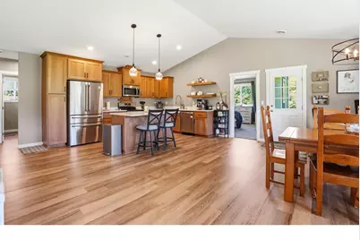 200 Red Hawk Dr, Castle Rock, WA 98611 - Photo 15