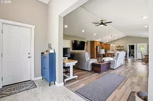 200 Red Hawk Dr, Castle Rock, WA 98611 - Photo 5