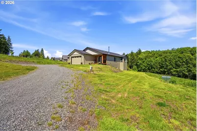 200 Red Hawk Dr, Castle Rock, WA 98611 - Photo 33
