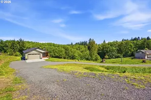 200 Red Hawk Dr, Castle Rock, WA 98611 - Photo 37