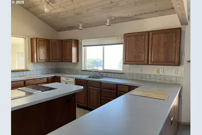 33636 Ophir Rd, Gold Beach, OR 97444 - Photo 21