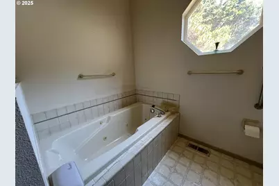 33636 Ophir Rd, Gold Beach, OR 97444 - Photo 3