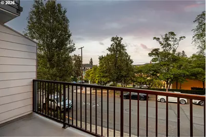635 NW 24th Ave #6-2, Portland, OR 97210 - Photo 15