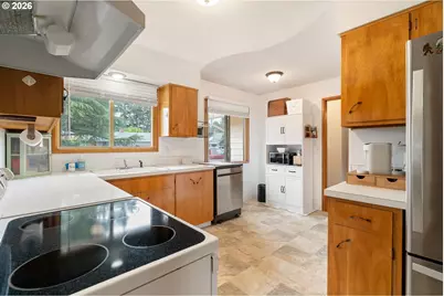 2867 NE Azalea St, Hillsboro, OR 97124 - Photo 17