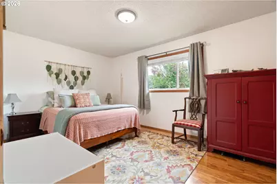 2867 NE Azalea St, Hillsboro, OR 97124 - Photo 25