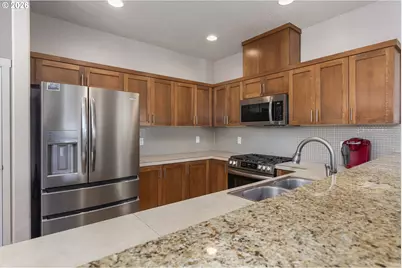 28562 SW Geneva Loop, Wilsonville, OR 97070 - Photo 11
