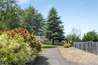 2391 N Kamiakan Dr, Cornelius, OR 97113 - Photo 43