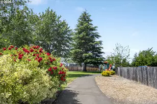 2391 N Kamiakan Dr, Cornelius, OR 97113 - Photo 43