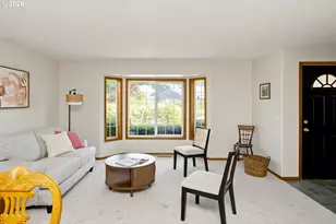 2391 N Kamiakan Dr, Cornelius, OR 97113 - Photo 3