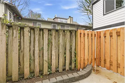 528 S Texas St, Portland, OR 97219 - Photo 27