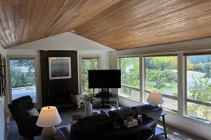1105 Marylhurst Dr, West Linn, OR 97068 - Photo 3