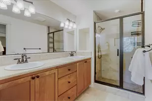 1105 Marylhurst Dr, West Linn, OR 97068 - Photo 11