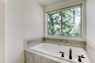 1105 Marylhurst Dr, West Linn, OR 97068 - Photo 15