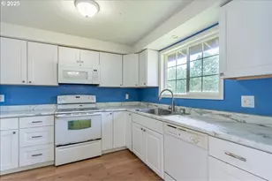 113 Main St, Dayton, OR 97114 - Photo 9