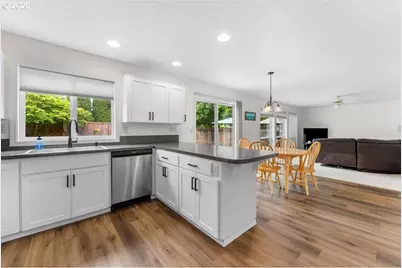 14053 SE 120th Pl, Clackamas, OR 97015 - Photo 13