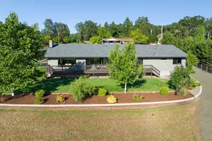 10 Ridgewood Dr, Roseburg, OR 97471 - Photo 1
