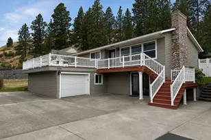306 B Ave, La Grande, OR 97850 - Photo 1