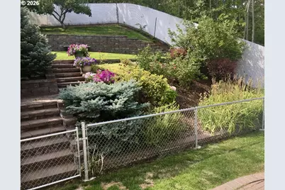 306 B Ave, La Grande, OR 97850 - Photo 3