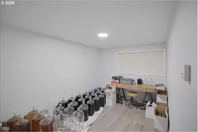 25357 High Pass Rd, Junction City, OR 97448 - Photo 27