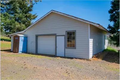25357 High Pass Rd, Junction City, OR 97448 - Photo 35