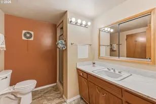 135 Victoria St, Longview, WA 98632 - Photo 31