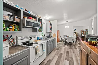 70100 E Highway 26 #9, Welches, OR 97067 - Photo 9