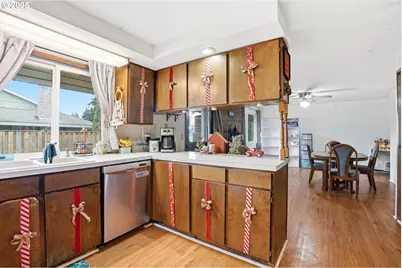 2578 NE Morlan Ave, Gresham, OR 97030 - Photo 11