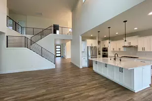 6704 NW 26th CT, Vancouver, WA 98665 - Photo 3