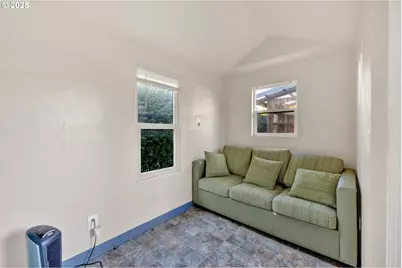 1340 NW 15th St, Lincoln City, OR 97367 - Photo 31