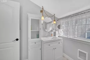 1340 NW 15th St, Lincoln City, OR 97367 - Photo 23