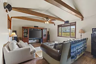 8300 SE 78th Ave, Portland, OR 97206 - Photo 9