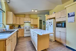 84648 Bailey Ln, Joseph, OR 97846 - Photo 11