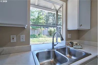 14895 SW Bonnie Brae St, Beaverton, OR 97007 - Photo 11