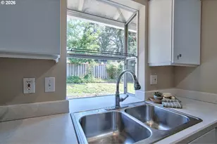 14895 SW Bonnie Brae St, Beaverton, OR 97007 - Photo 11