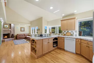 8022 Pudding Creek Dr SE, Salem, OR 97317 - Photo 17