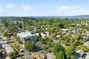 2337 SE 48th Av, Portland, OR 97215 - Photo 9