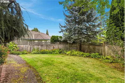 6300 SE Norma Cir, Milwaukie, OR 97267 - Photo 39