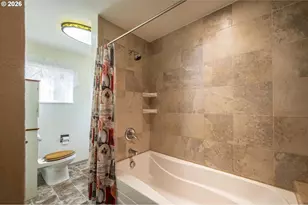 2035 Juniper Ave, Coos Bay, OR 97420 - Photo 21